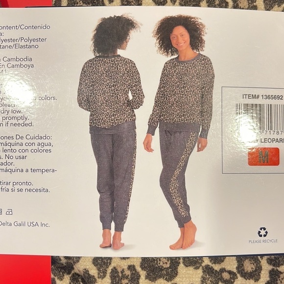 (NWT) Splendid Gray Cheetah leopard Print Ladies' 2-piece Pajama Set, Medium - Picture 7 of 10